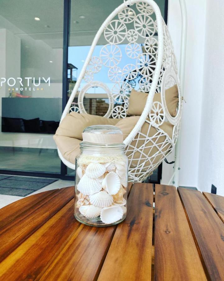 Portum Hotel